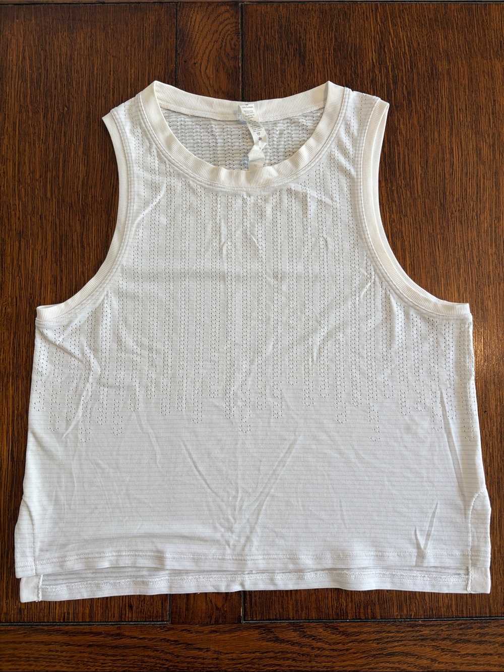Lululemon Train to Be White Sleeveless Tank Top perforated 4